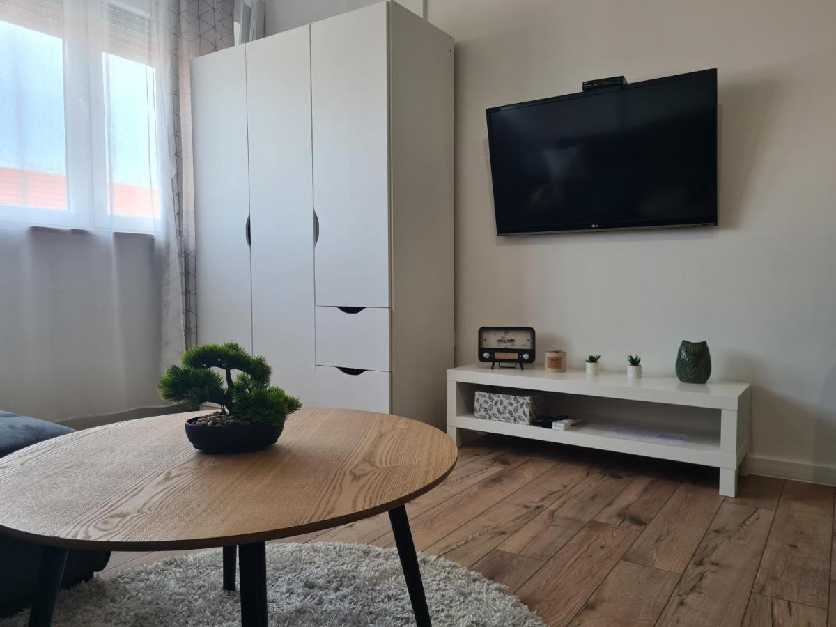 Apartman Id Donji Miholjac エクステリア 写真